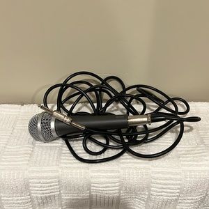 First Act Dynamic Microphone MVM-88 Unidirectional Handheld Karaoke & Speaking